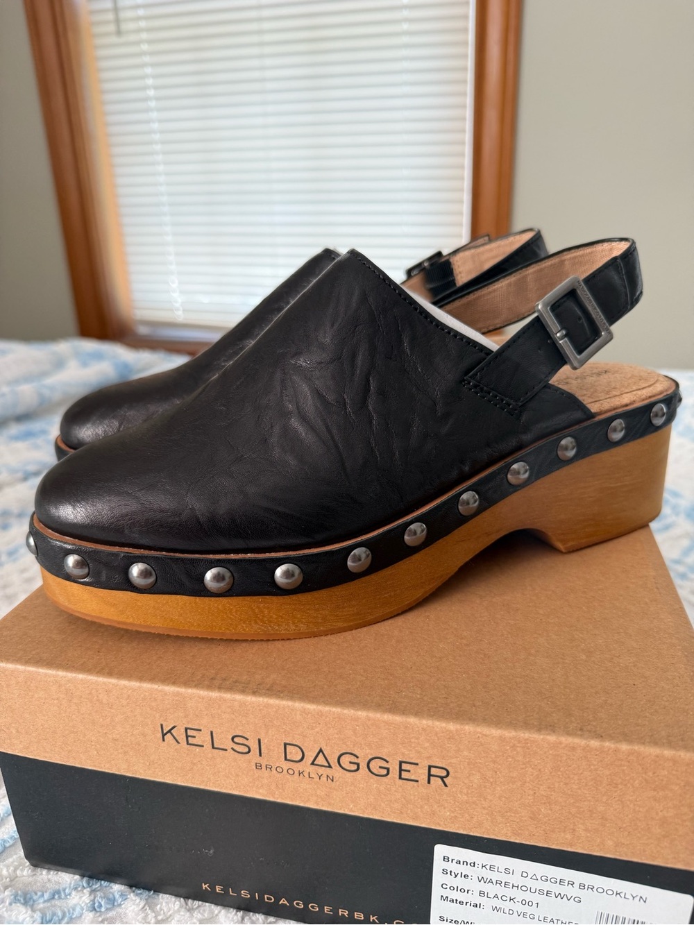 NEW Kelsi Dagger black clogs 10